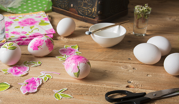 Decoupage eggs